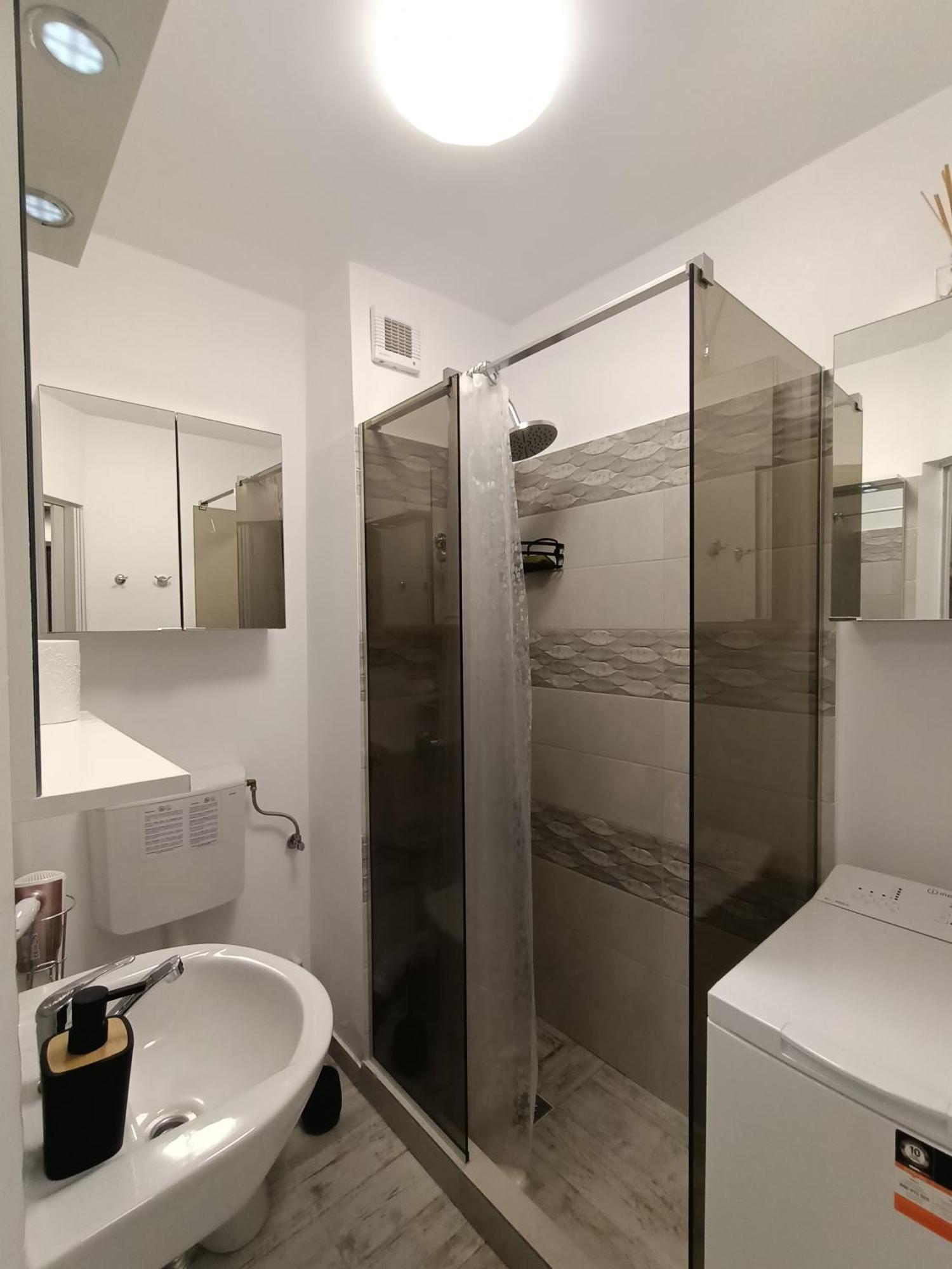 Caserom Studio Satu Mare Eksteriør bilde
